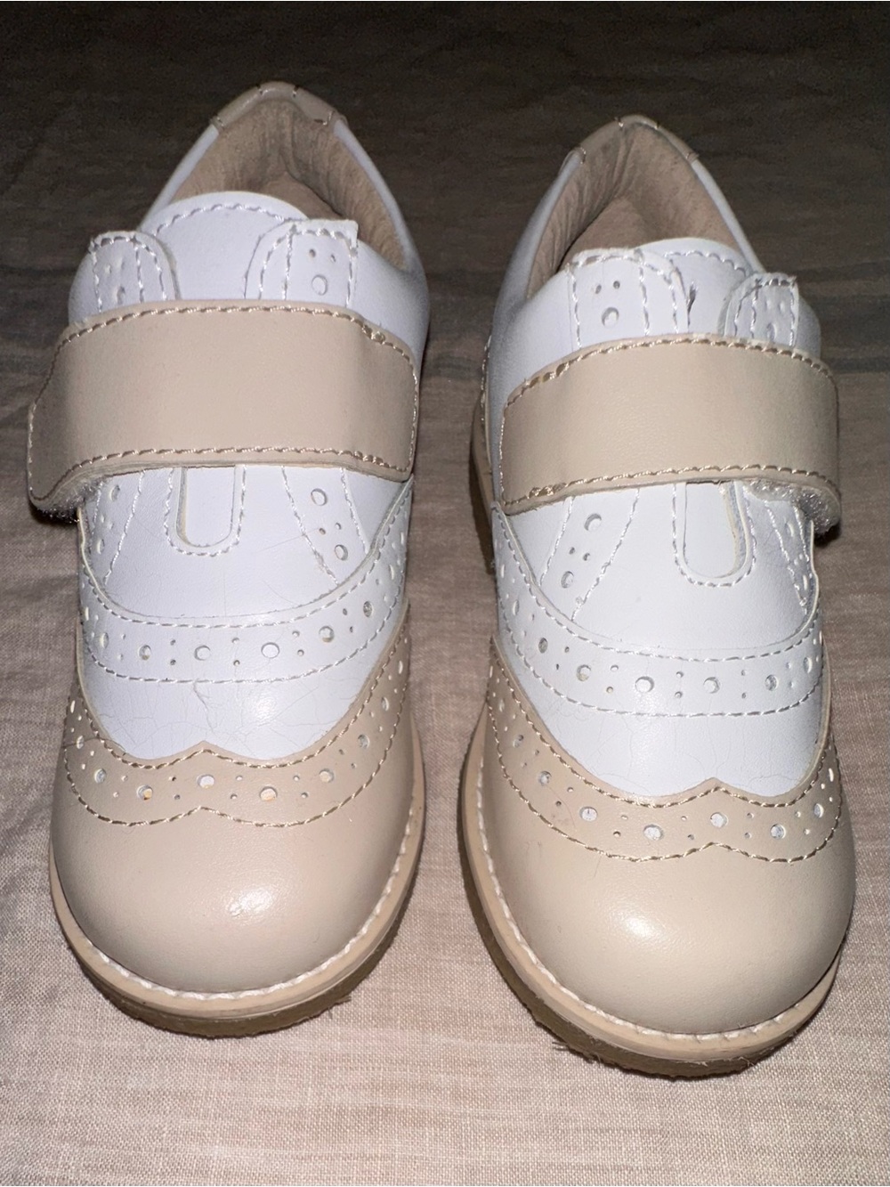 Footmates Classic Toddler Oxford Shoes in White and Beige - Kids